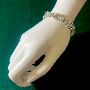 Sample pristine bracelet rhodium plated + Swarovski Crystal inlay. NWT
